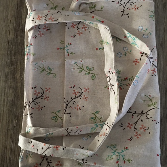 Reusable Cotton Tote bag - Tree/Flower pattern - Picture 5 of 5